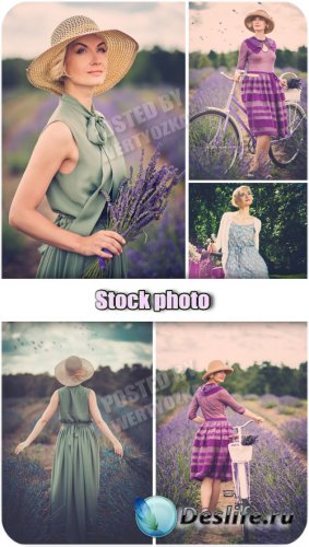      / Retro girl in a field of flowers - Raster clipart