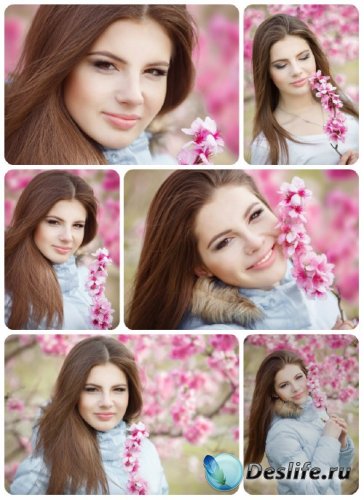 Очаровательная девушка в цветущем весеннем саду / Charming girl in a flower ...